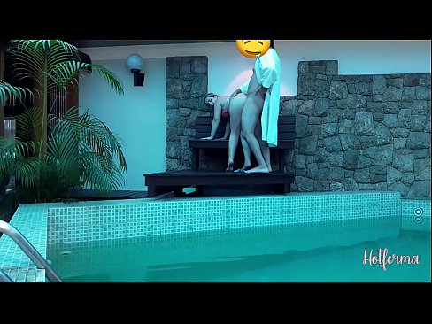 ❤️ Chef inviterer stuepige til poolen, men kunne ikke modstå en hot ☑ Sex video at da.pornsexer.ru ❌